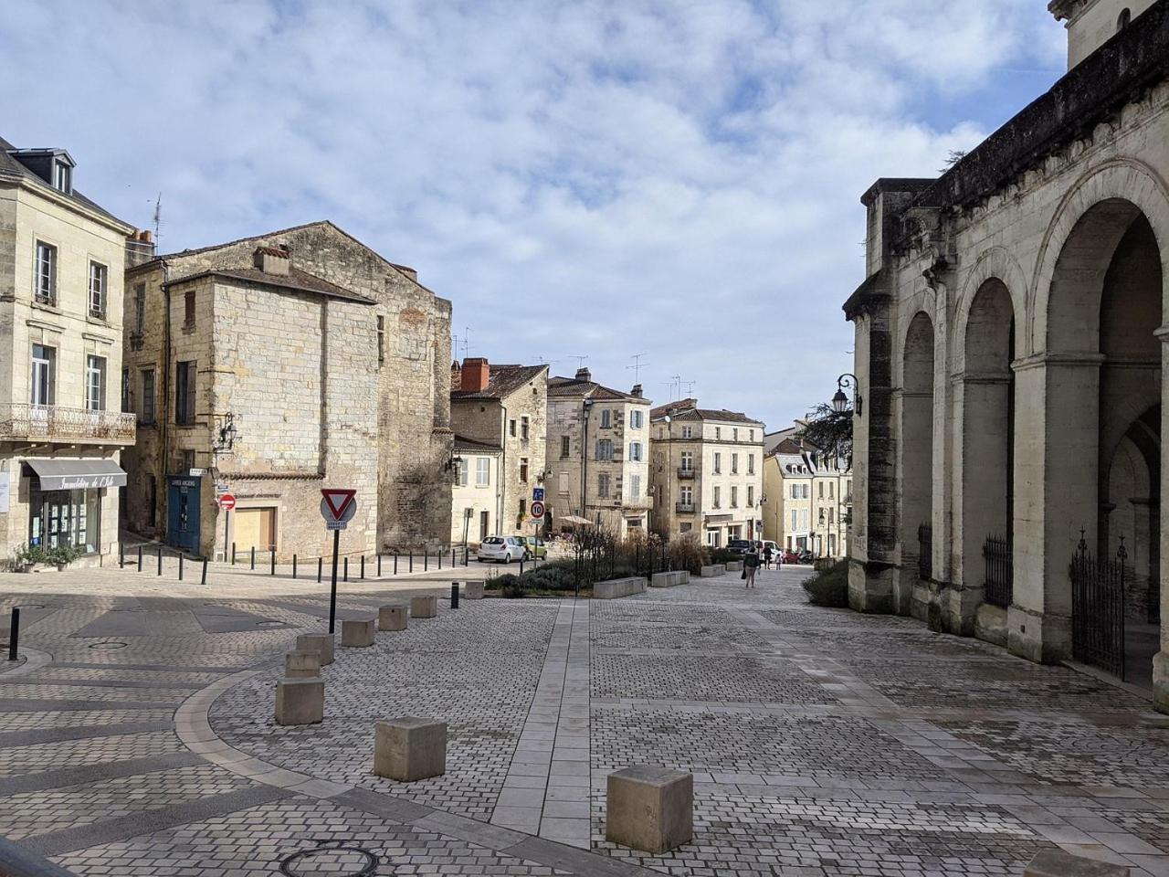 Ampaline Hotel - Perigueux Boulazac Exterior photo